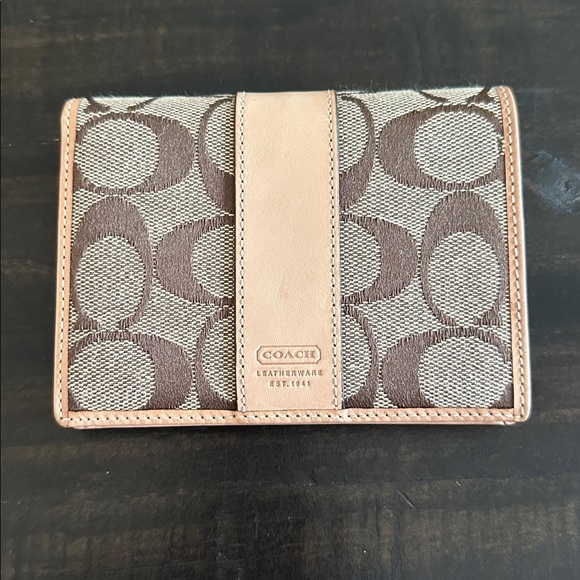 Coach Wallets - Picture 2 of 16